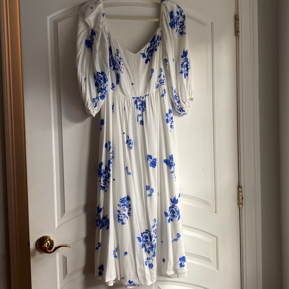 Sugarlips blue and white floral midi dress